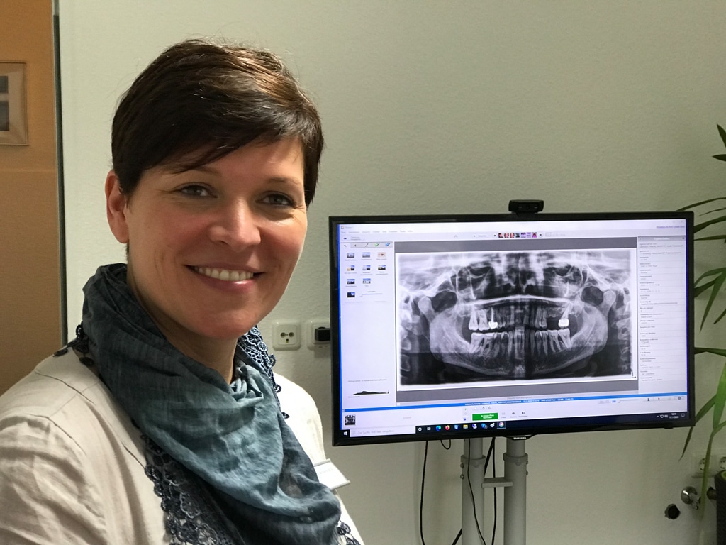 GF Melanie Willems B.Sc. Team Zahnarztpraxis Stolberger MVZ Implantologie